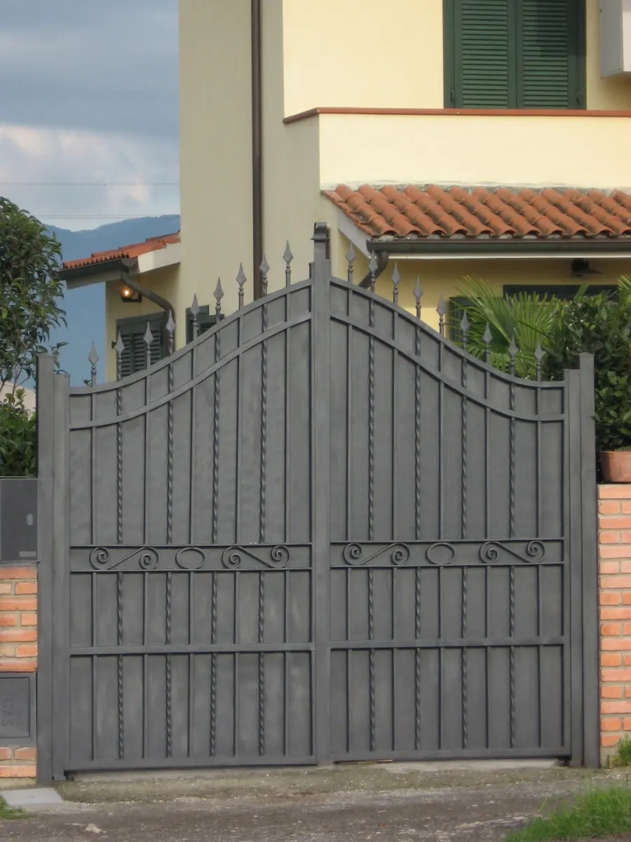 Automazioni per cancelli e porte automatiche a Livorno